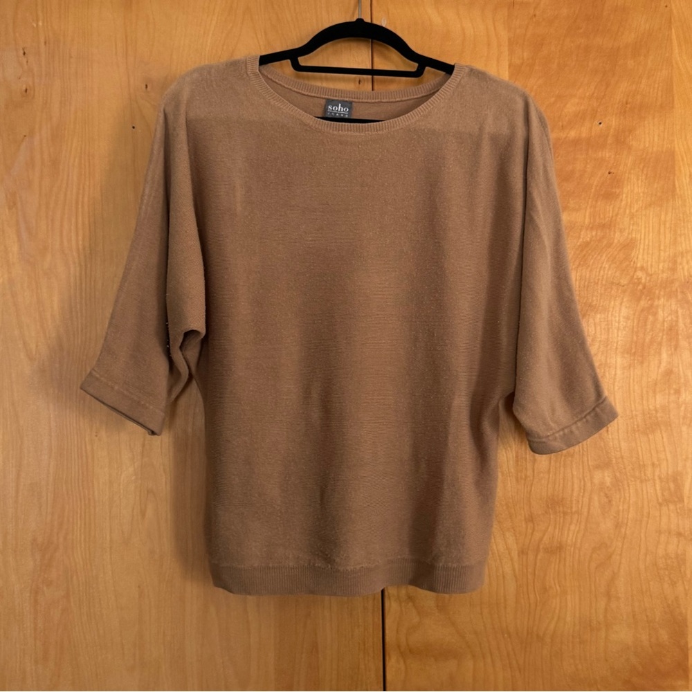 SoHo New York and Company Tan Batwing Boat Neck Sweater